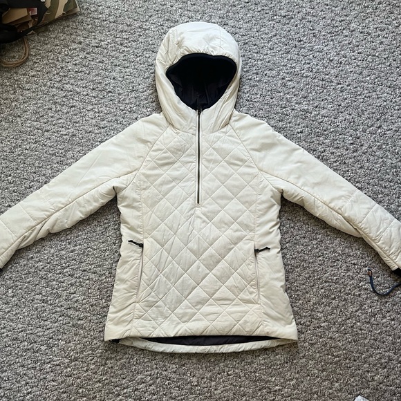686 Jackets & Blazers - 686 Cream Quilted Hooded Jacket